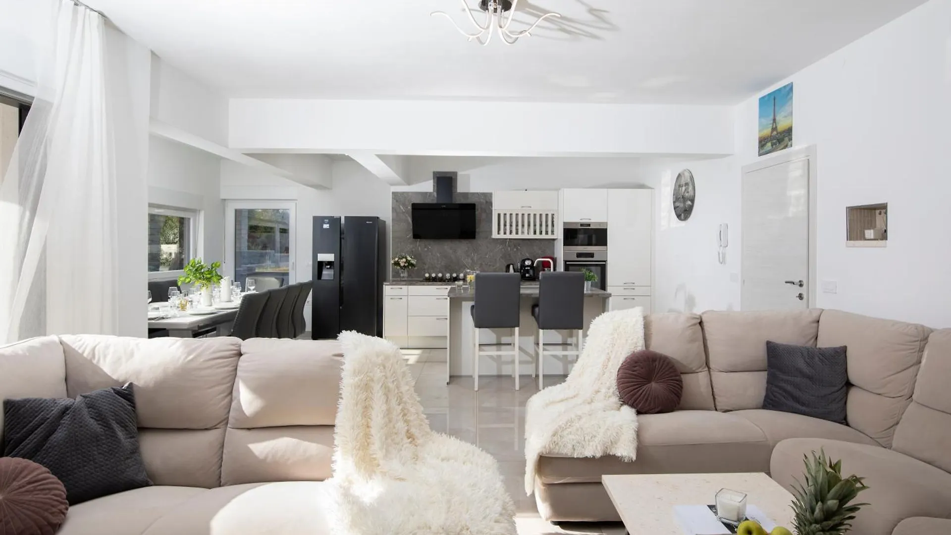 פולה Villa Edis