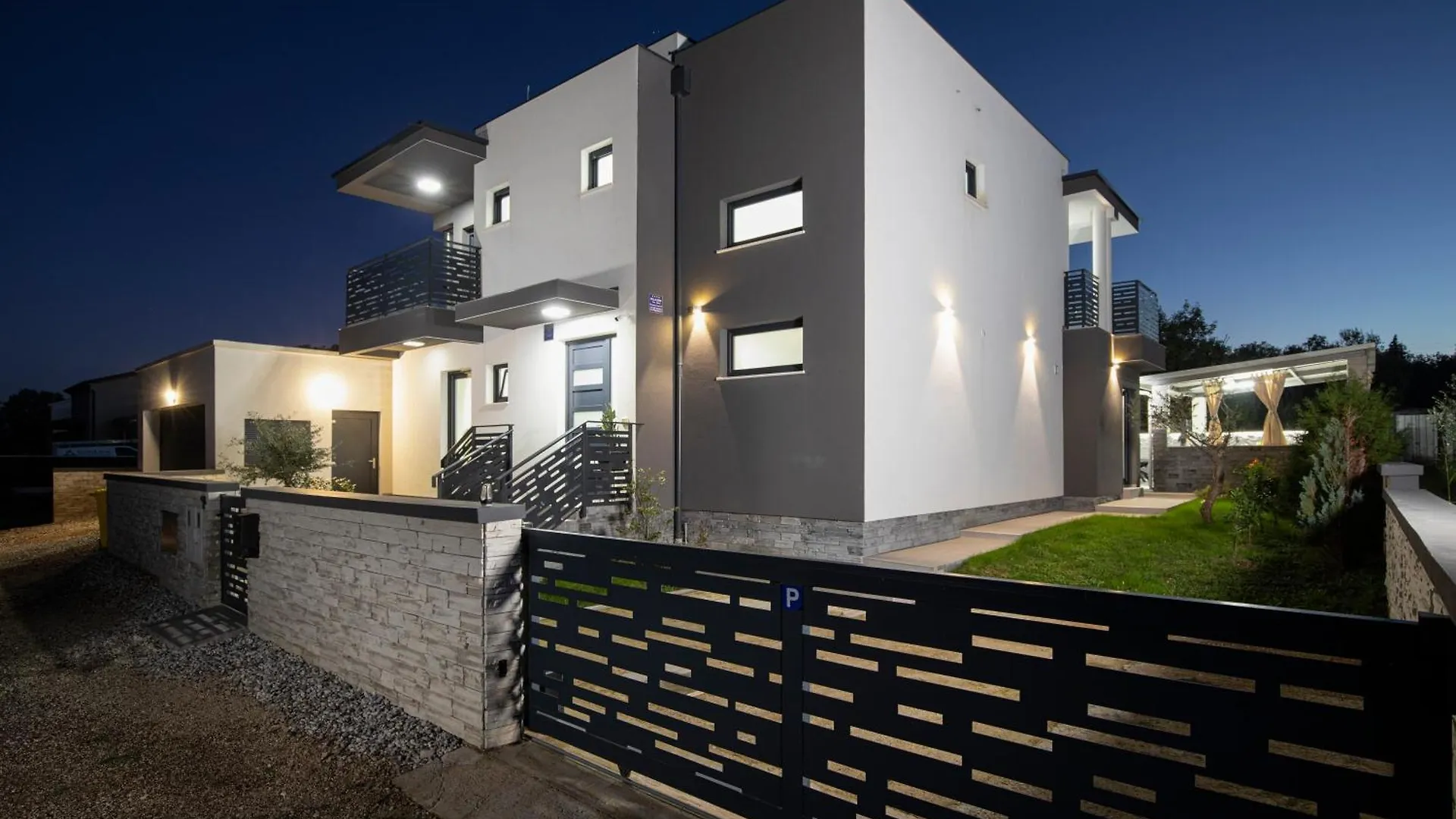 פולה Villa Edis 0*,  קרואטיה