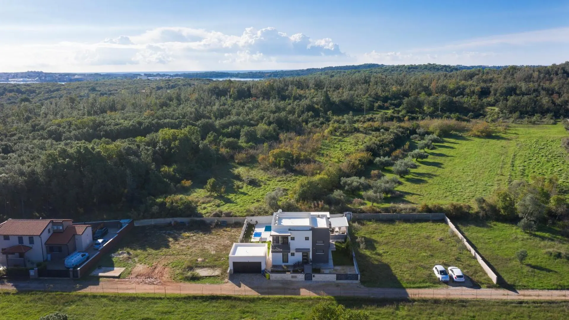 פולה Villa Edis