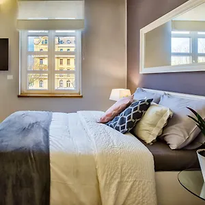 Apartamento Parkside With Free Parking, Pula